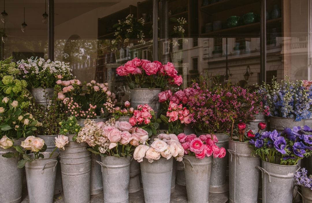 Floricultura com pedidos e entregas organizados por agente de IA