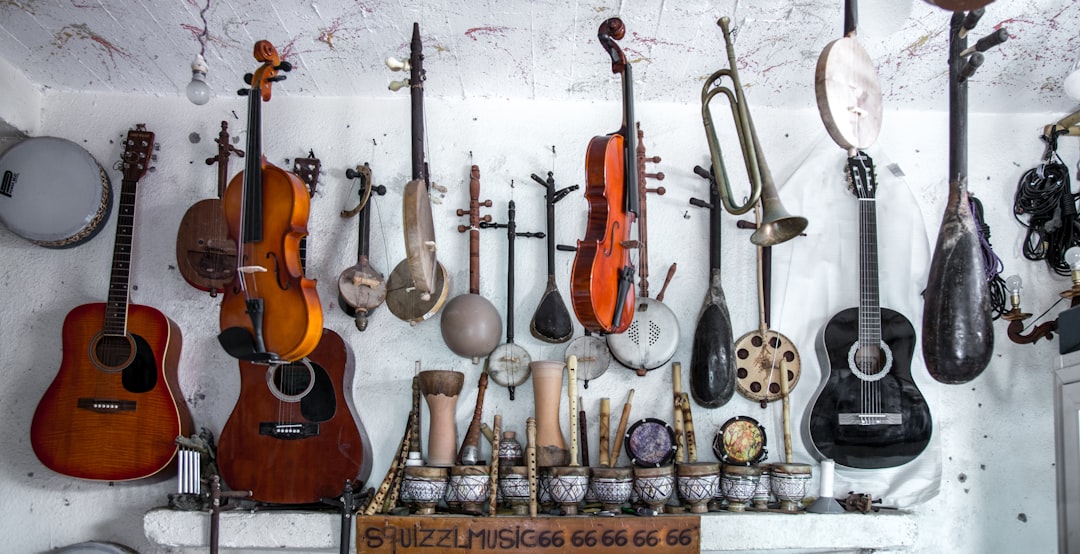 Loja de instrumentos musicais com atendimento automatizado por IA