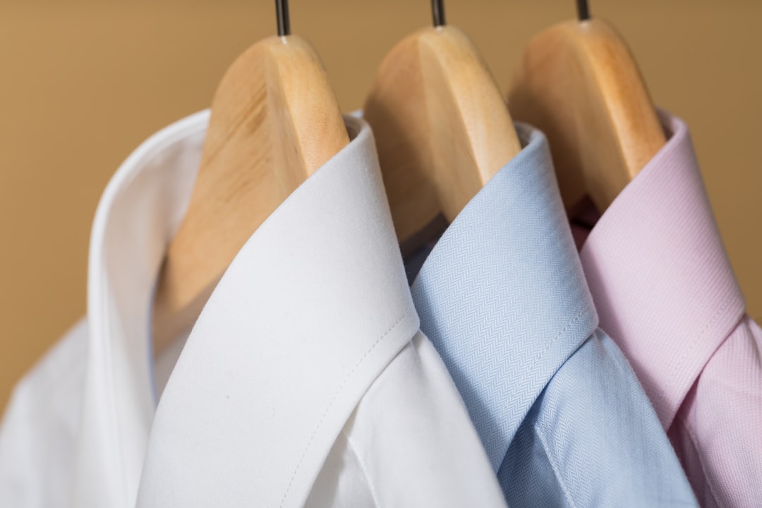 Loja de uniformes corporativos com pedidos automatizados por IA